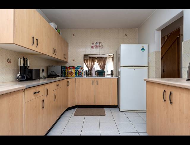 3 BEDROOM DUPLEX FOR SALE IN ROSEACRE